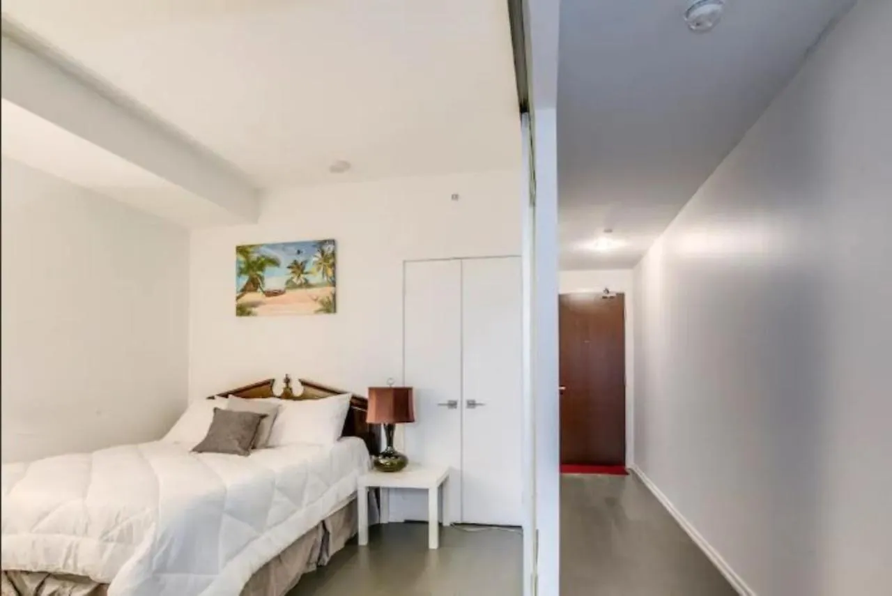 Temperance Skyview Suites By Sts Canada