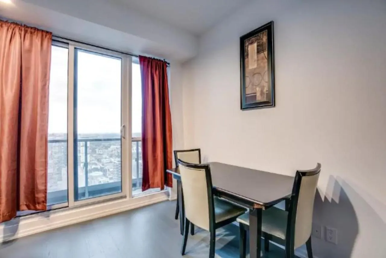 Temperance Skyview Suites By Sts